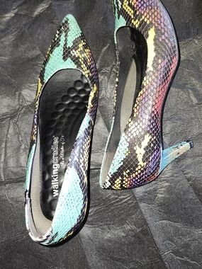 Walking Cradles Teal Pink Yellow Purple Black Snake-Print Pointed Pumps